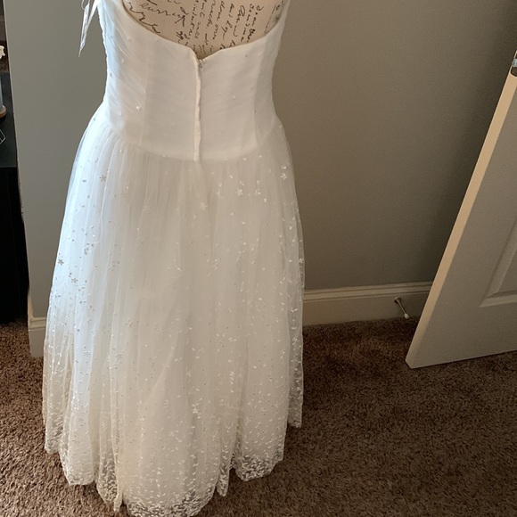 David’s Bridal Galina Strapless Wedding Dress - Picture 8 of 8